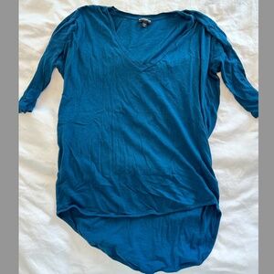Express quarter sleeve v-neck shirt